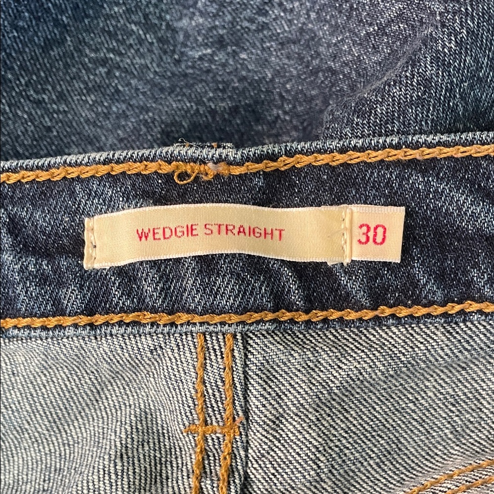 Levi’s Wedgie Straight Size 30 Women's Jeans 🥂 - Picture 4 of 9
